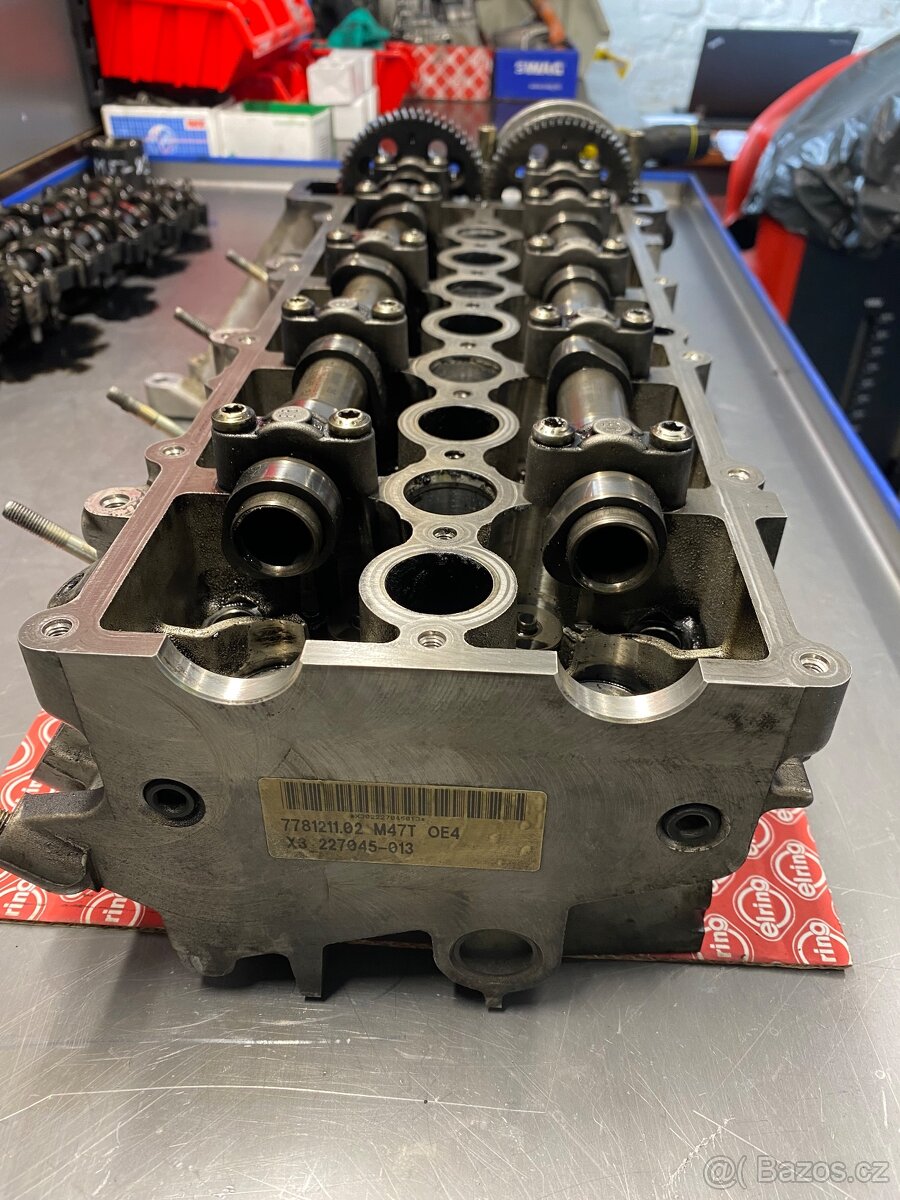 Hlava motoru Bmw M47, vačkové hřídele. - 2