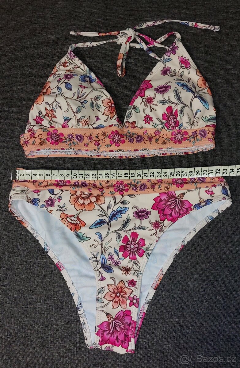 Dvoudílné plavky vel S, nové - 2