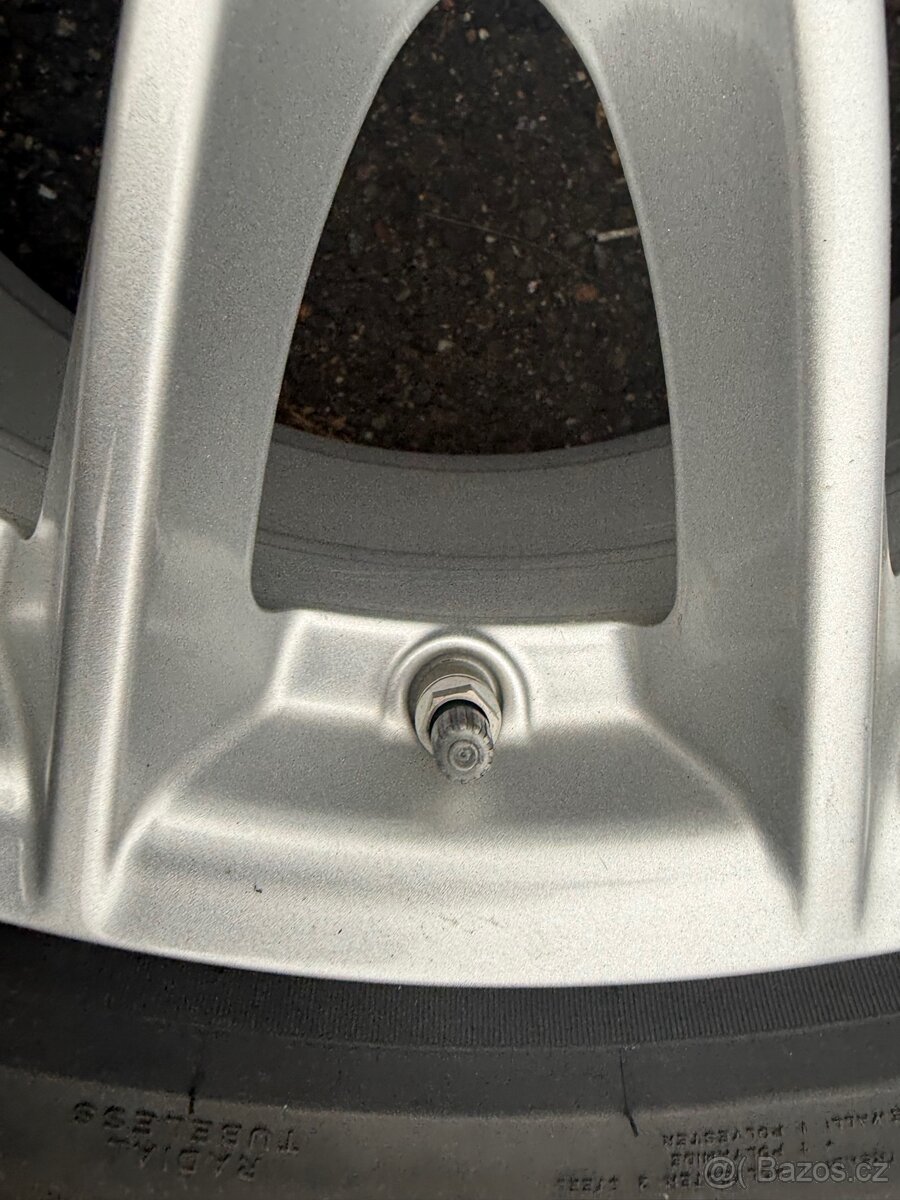 Letní kola BMW 5,X1, 5x112,225/55 R17,ET27 - 2