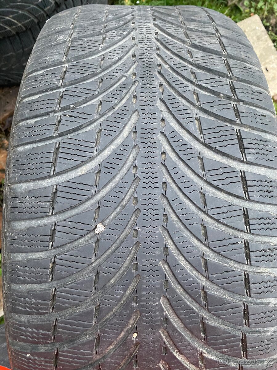 Zimní R19 255/50 R19 Michelin 4x vzorek kolem 5mm - 2