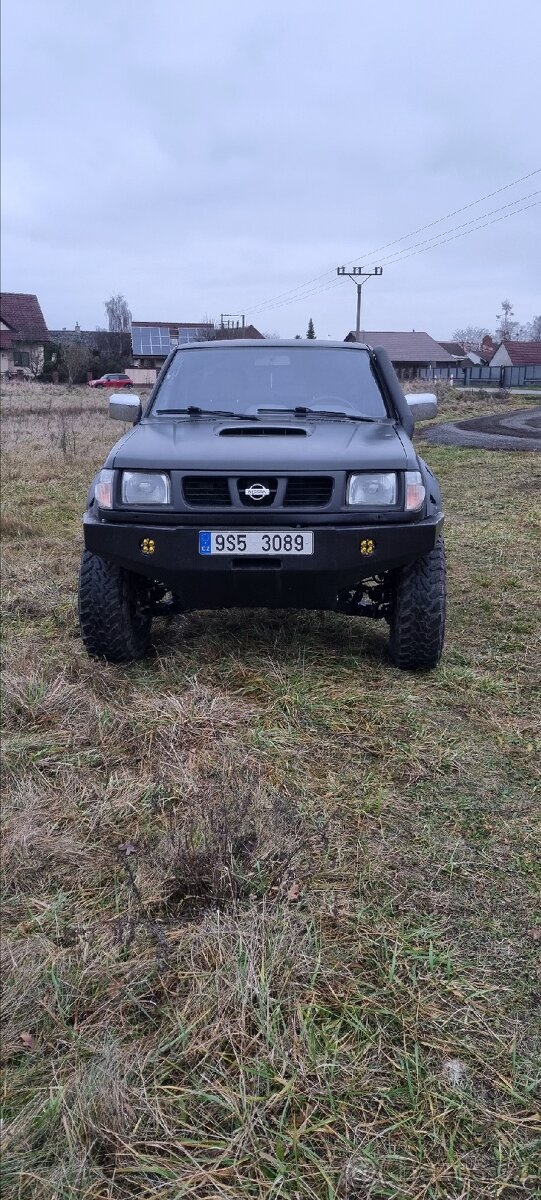 Nissan navara d22 - 2