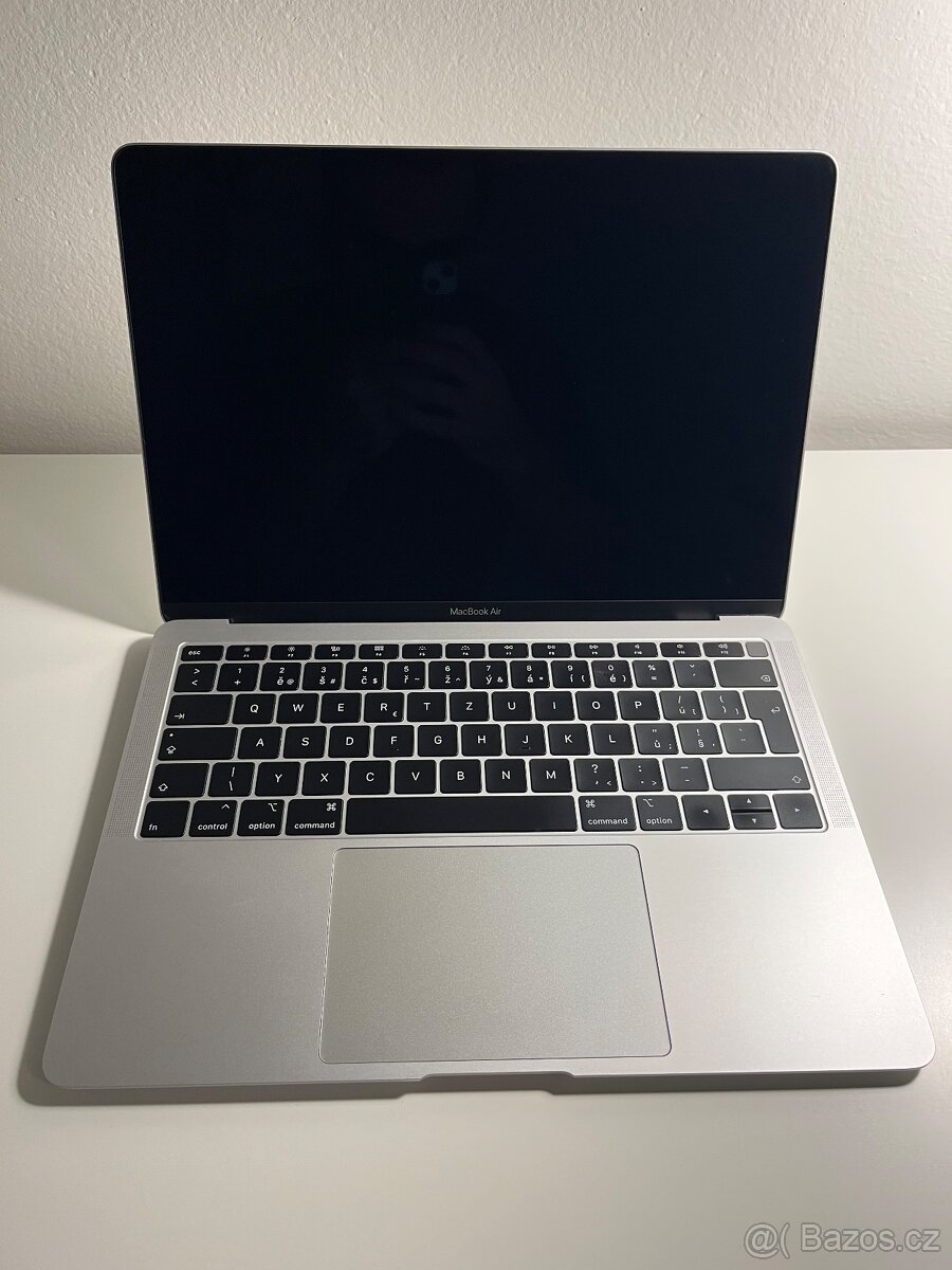 MacBook Air 13" Retina 2018 - i5, 8 GB RAM, 121 GB SSD - 2
