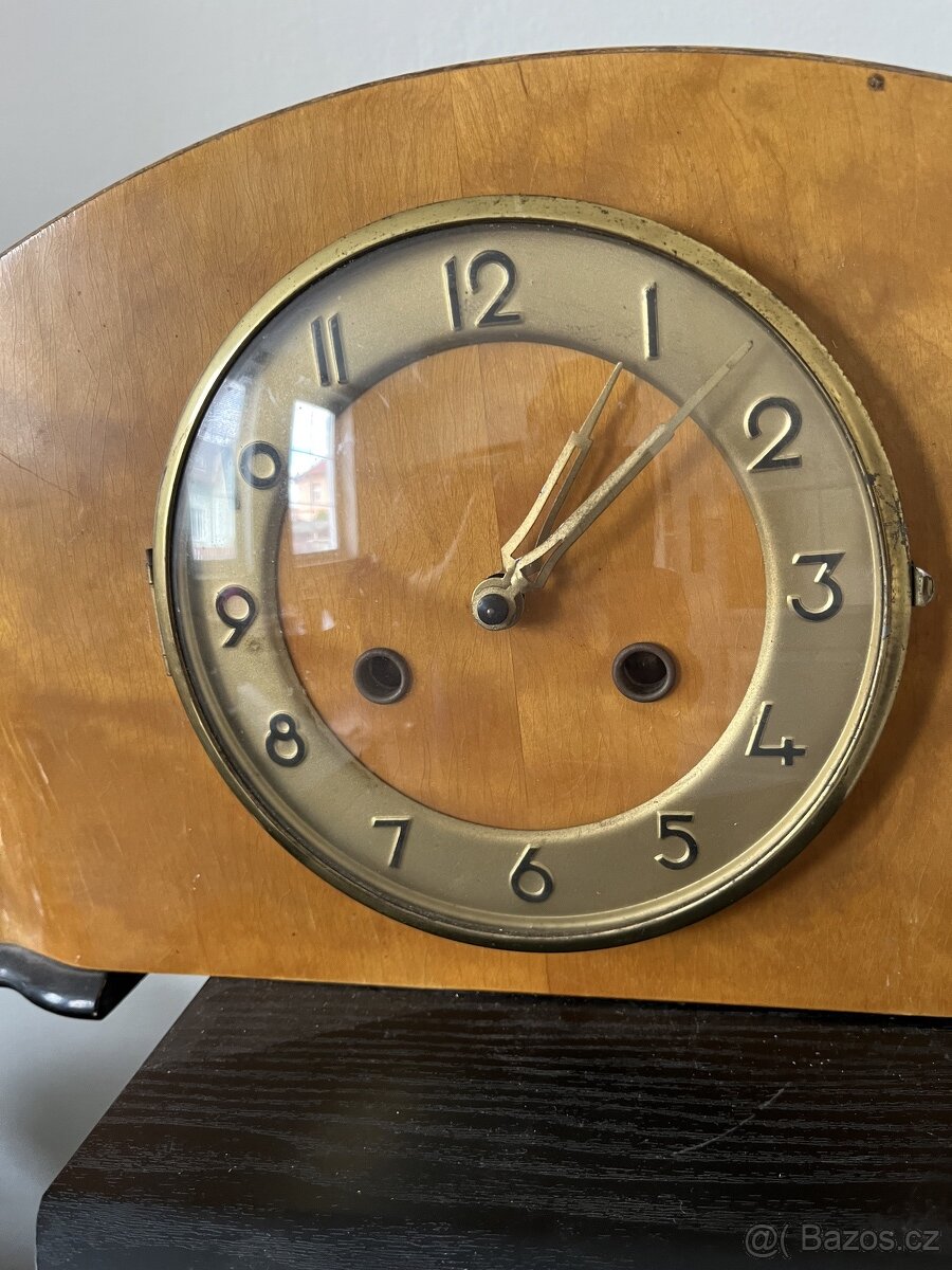 Staré stolní hodiny - 2