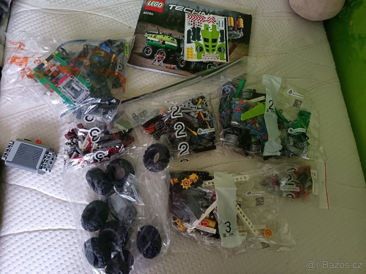 Lego Technic 42080 - 2