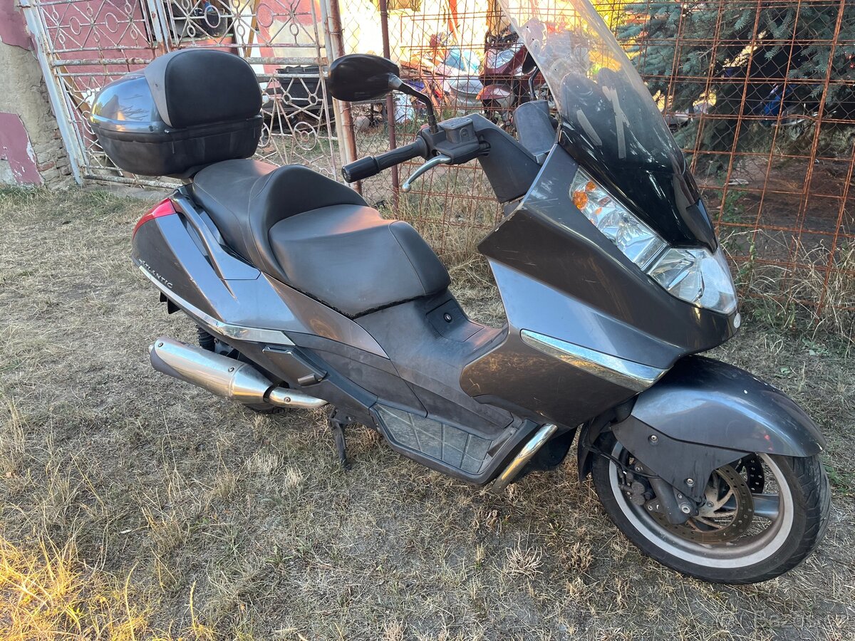 Aprilia Atlantic 500 - 2