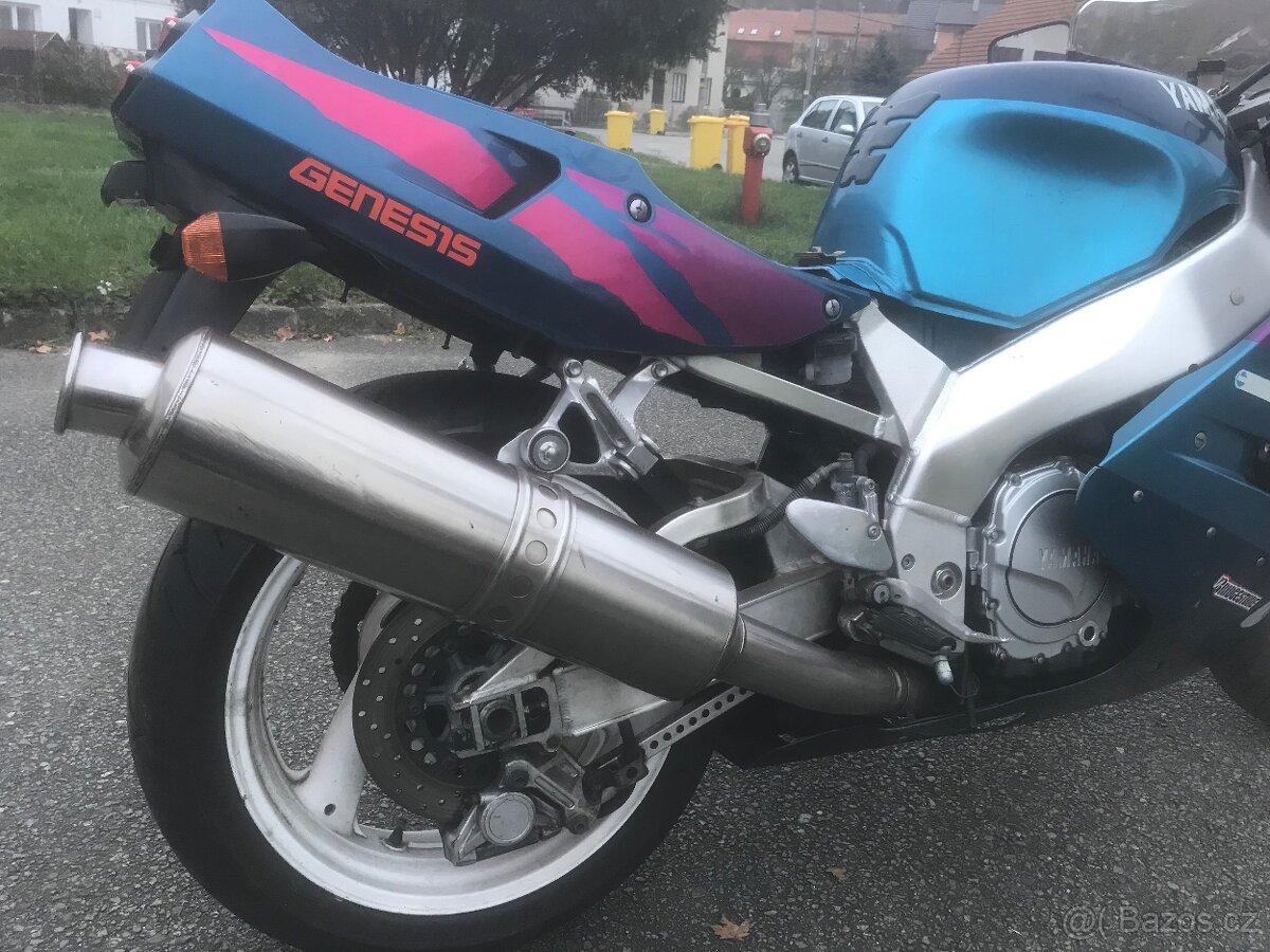 Yamaha YZF 750R - 2