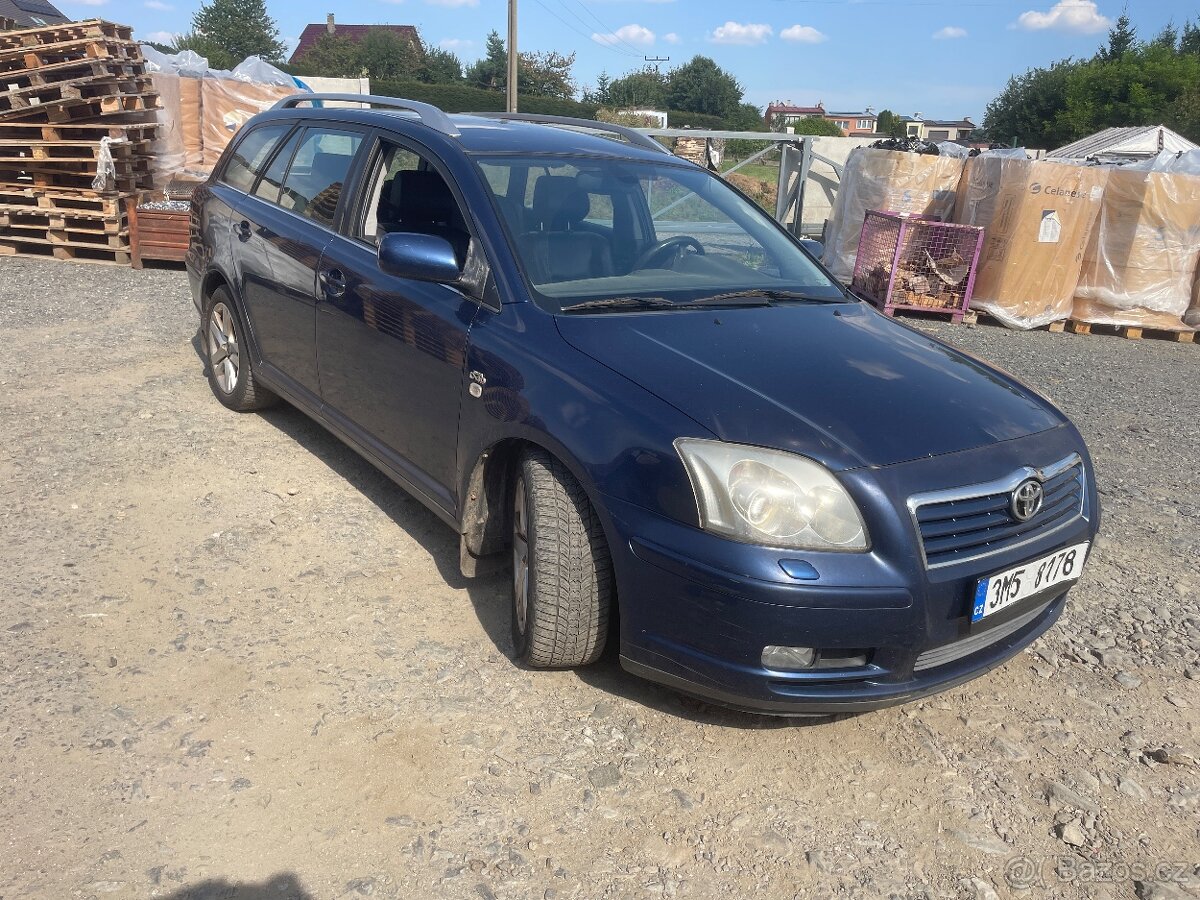 Toyota Avensis combi 2,0D-85kw-2005 Náhradní díly - 2