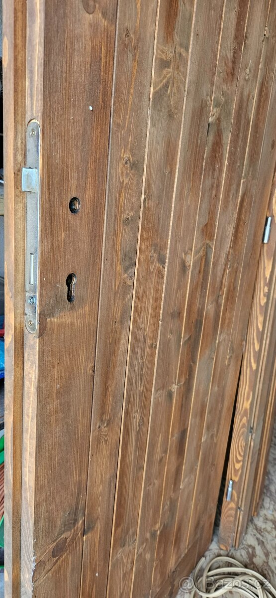 Prodám nové dřevěné dveře včetně zárubní - 2