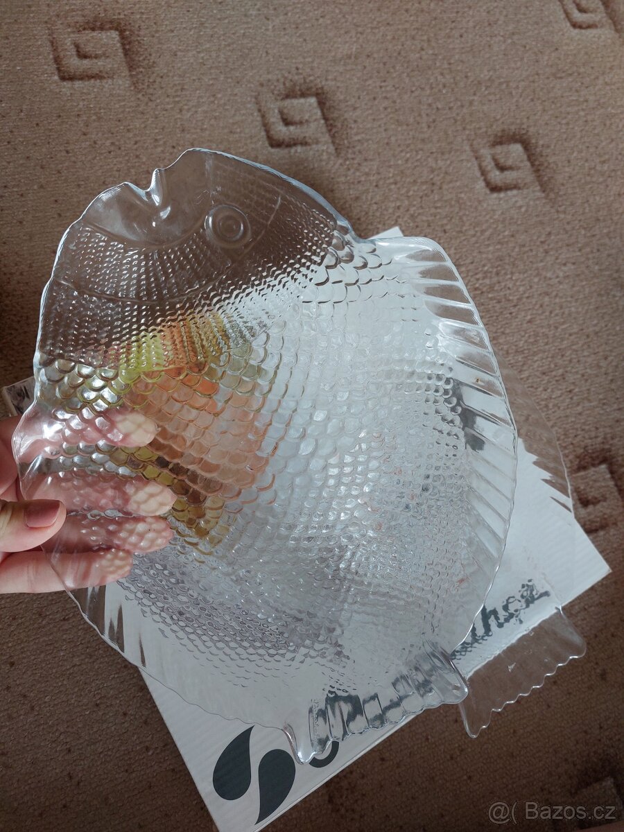 Nové skleněné talířky, ryba 2ks - 2