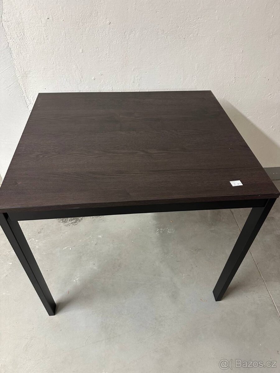 Rozkládací jídelní stůl - 2