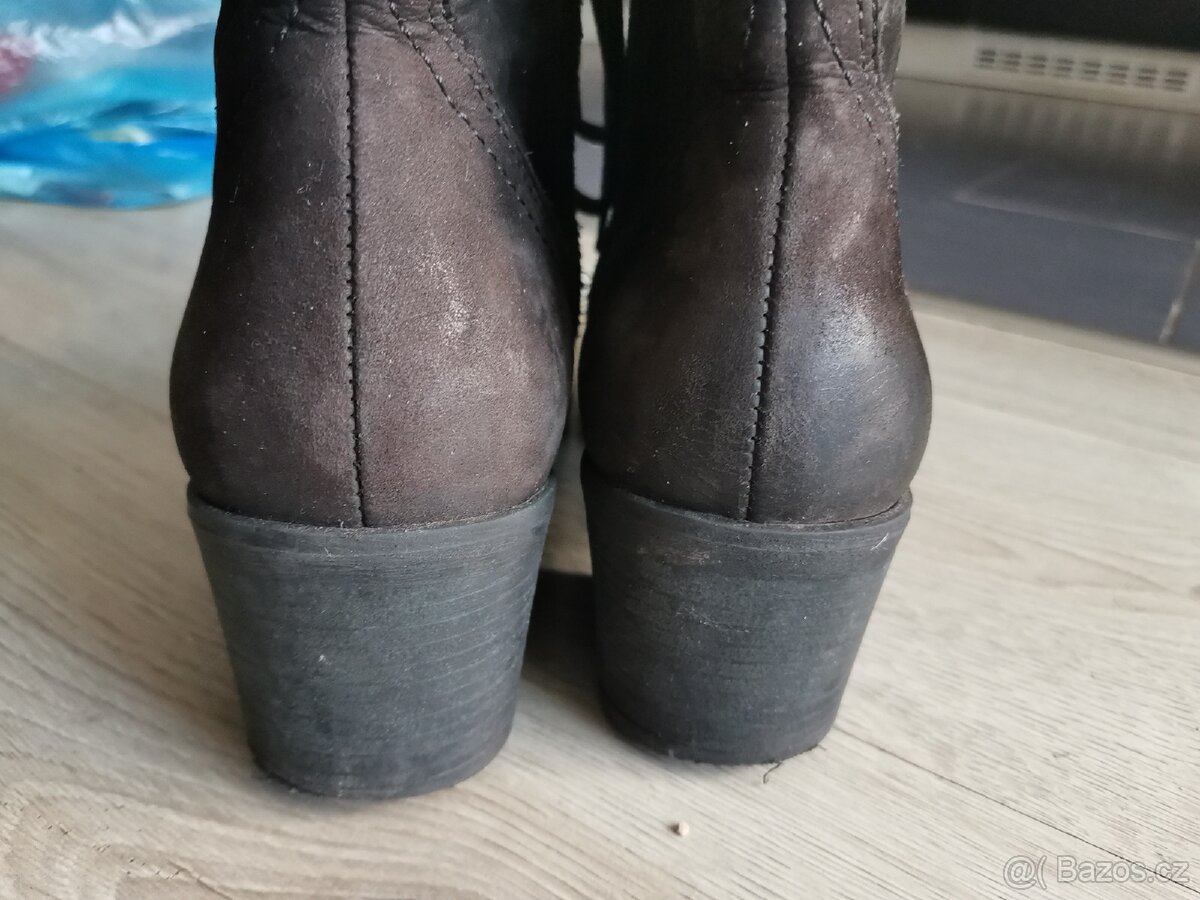 Podzimní boty zn. Lasocki vel. 36 - 2