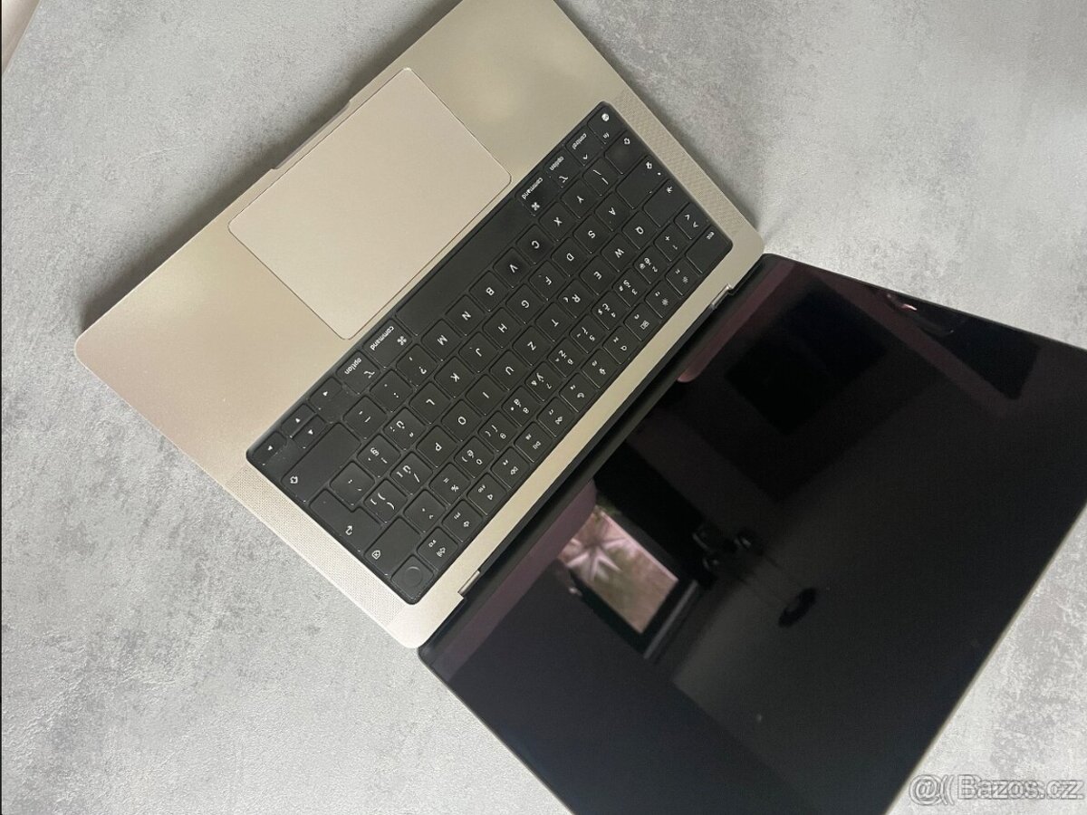 MacBook Pro 14" M2 Pro / 32 GB RAM / 512 GB SSD - 2