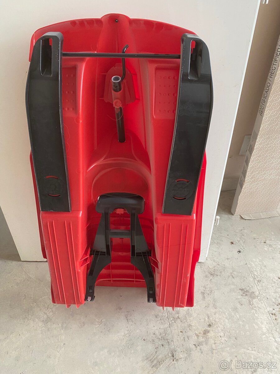 Dětské boby s volantem a brzdou. NOVÉ - 2