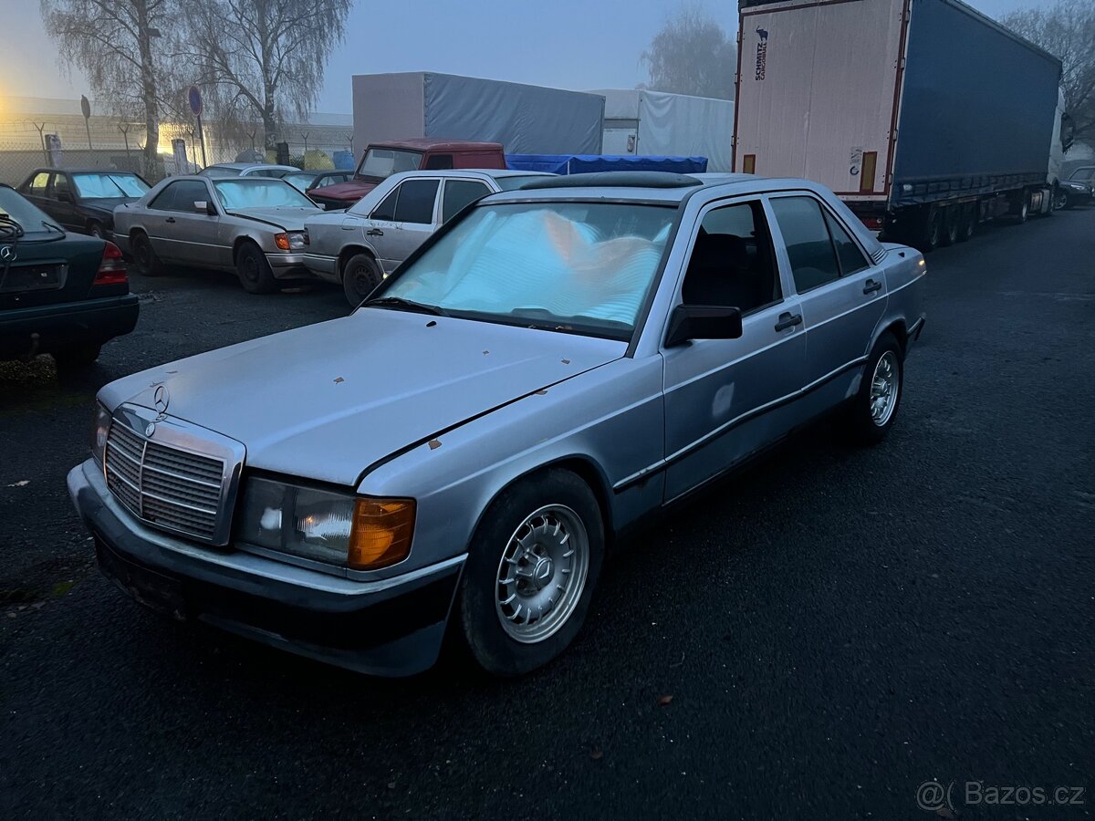 Mercedes Benz w201 190D - 2