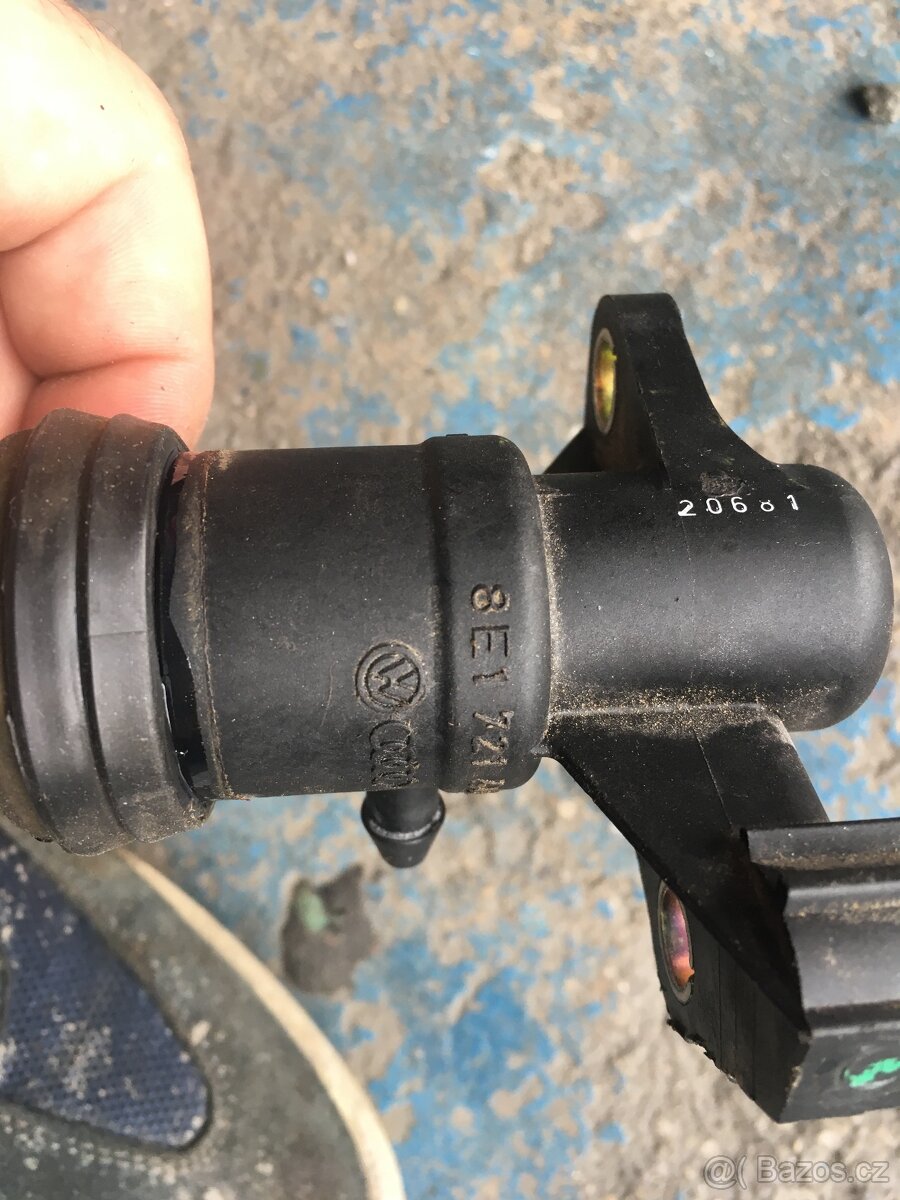 Audi A6 C5- hlavni spojkovy valec 8E1 721 401 - 2