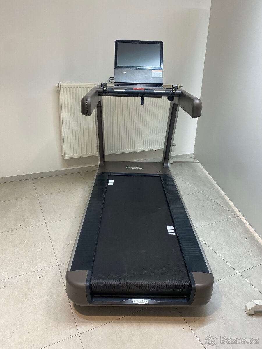 Technogym Artis Run – TOP běžecký pás s LCD, Unity 2 - 2