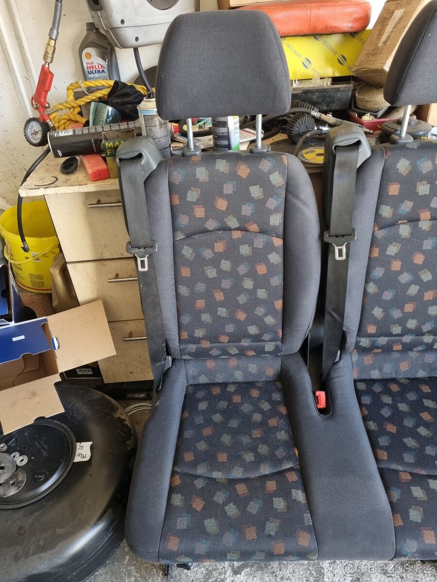 Prostřední řada sedaček Mercedes Vito W639 sklápěcí - 2