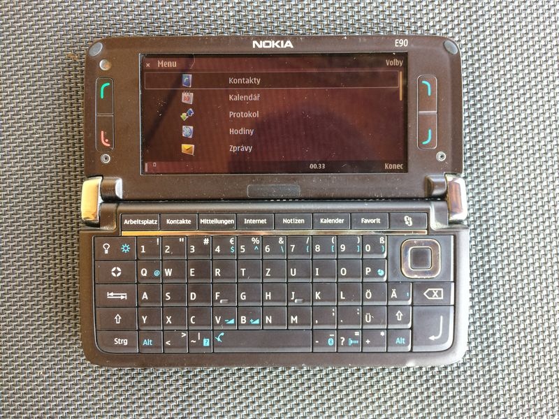 Nokia E90 - 2