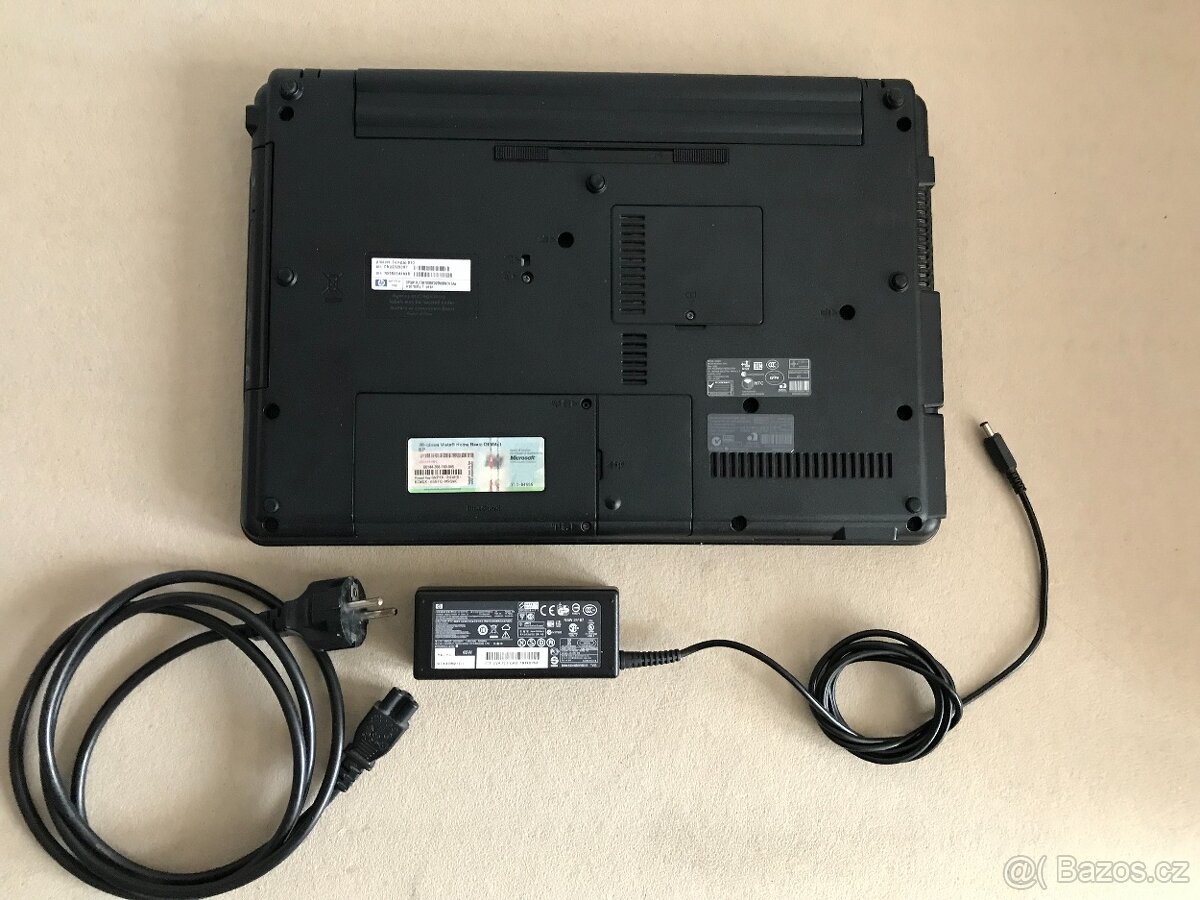 Compaq 610, velikost 15,6", procesor Intel Core 2Duo - 2