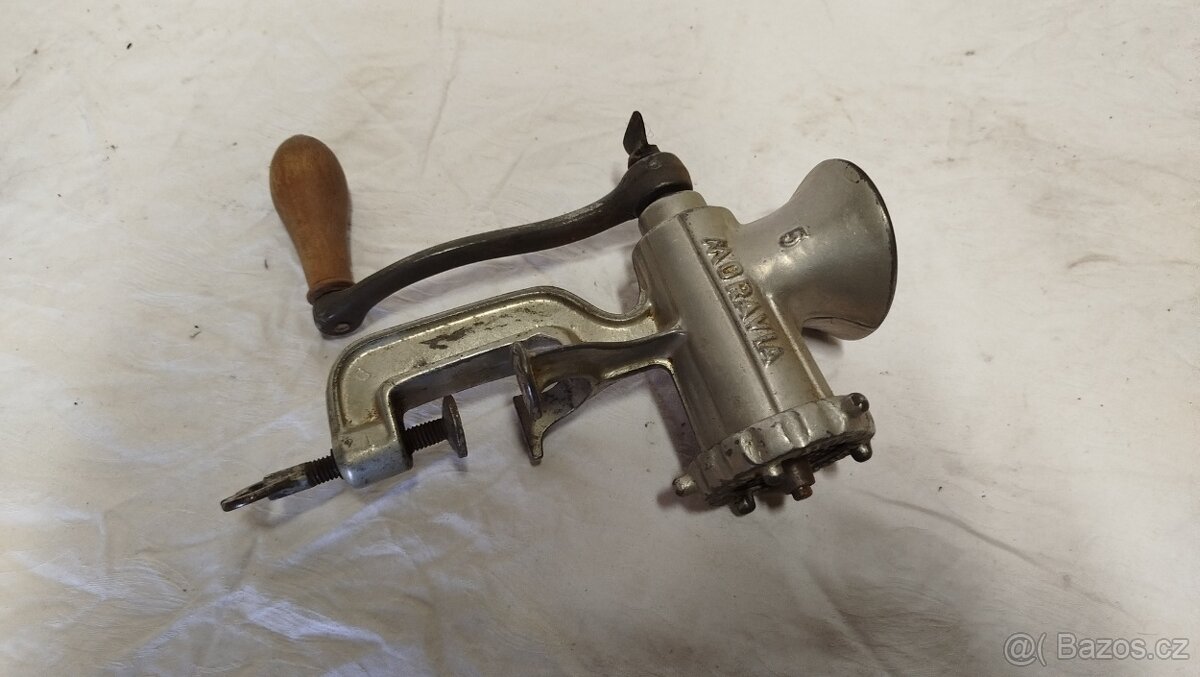 Mlýnek na maso - 2