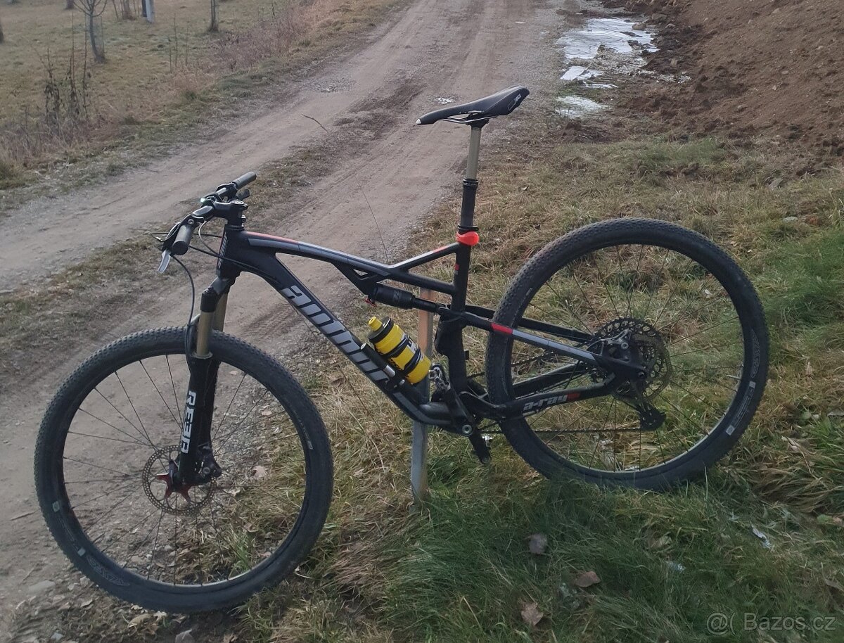 Celoodpruzene kolo author a-ray 29 - 2