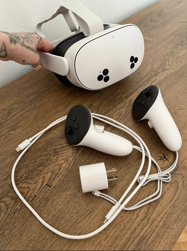 Meta Quest 3S 128GB - jen jednou vyzkoušený - 2