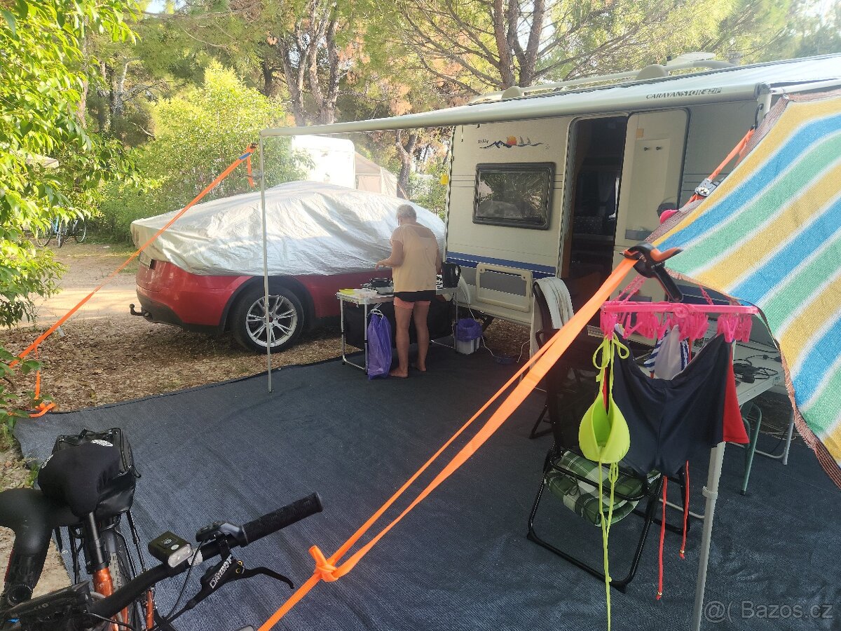 karavan markýza - 2