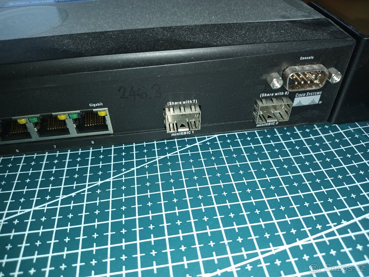 Linksys SRW2008 - 2