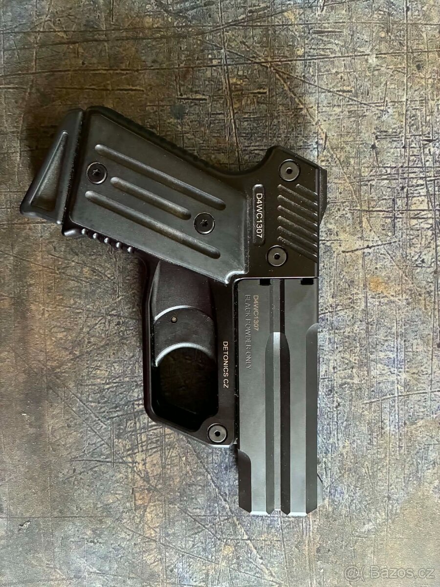 Detonics gladiator 450 s příslušenstvím - 2
