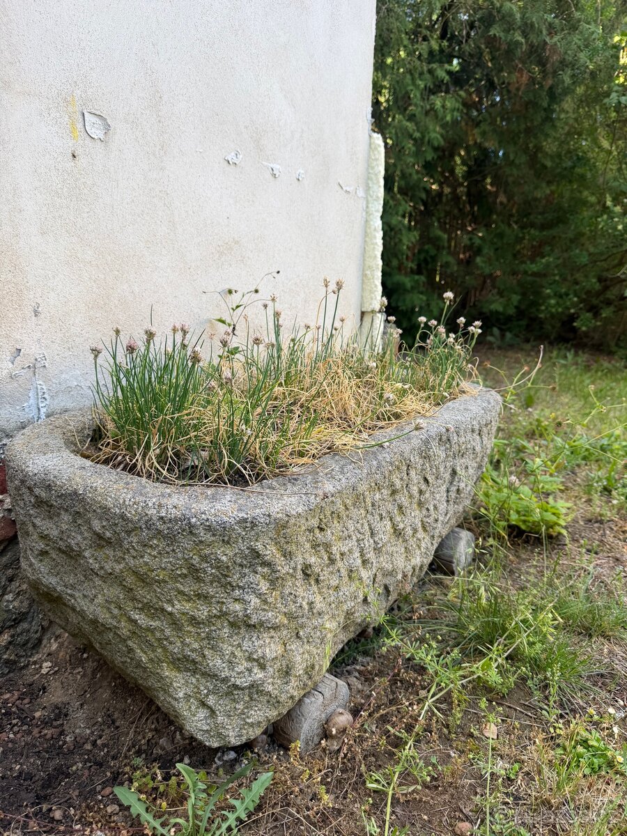 Kamenné žulové koryto 85 cm - 2