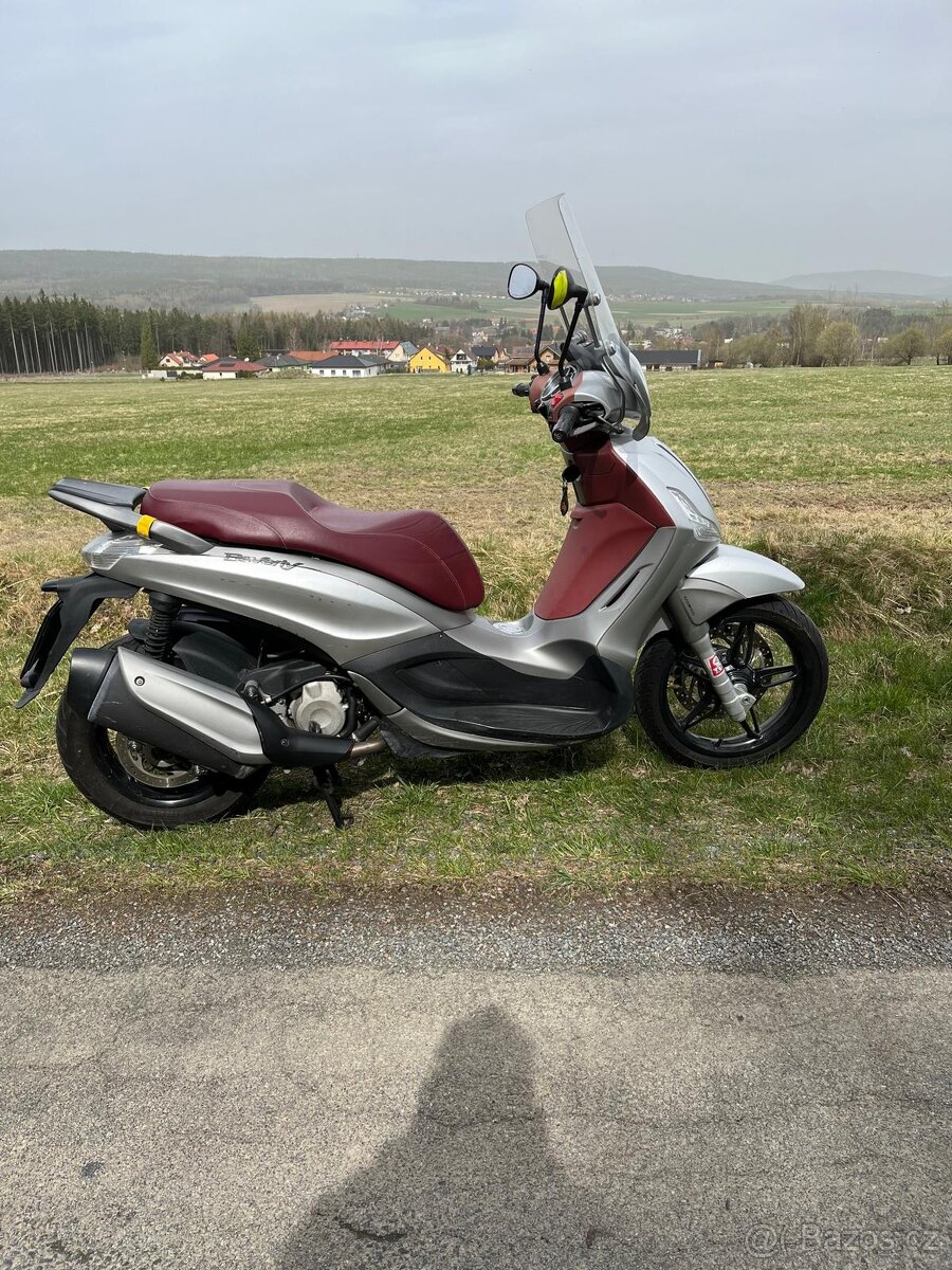 Piaggio Beverly 350 - 2