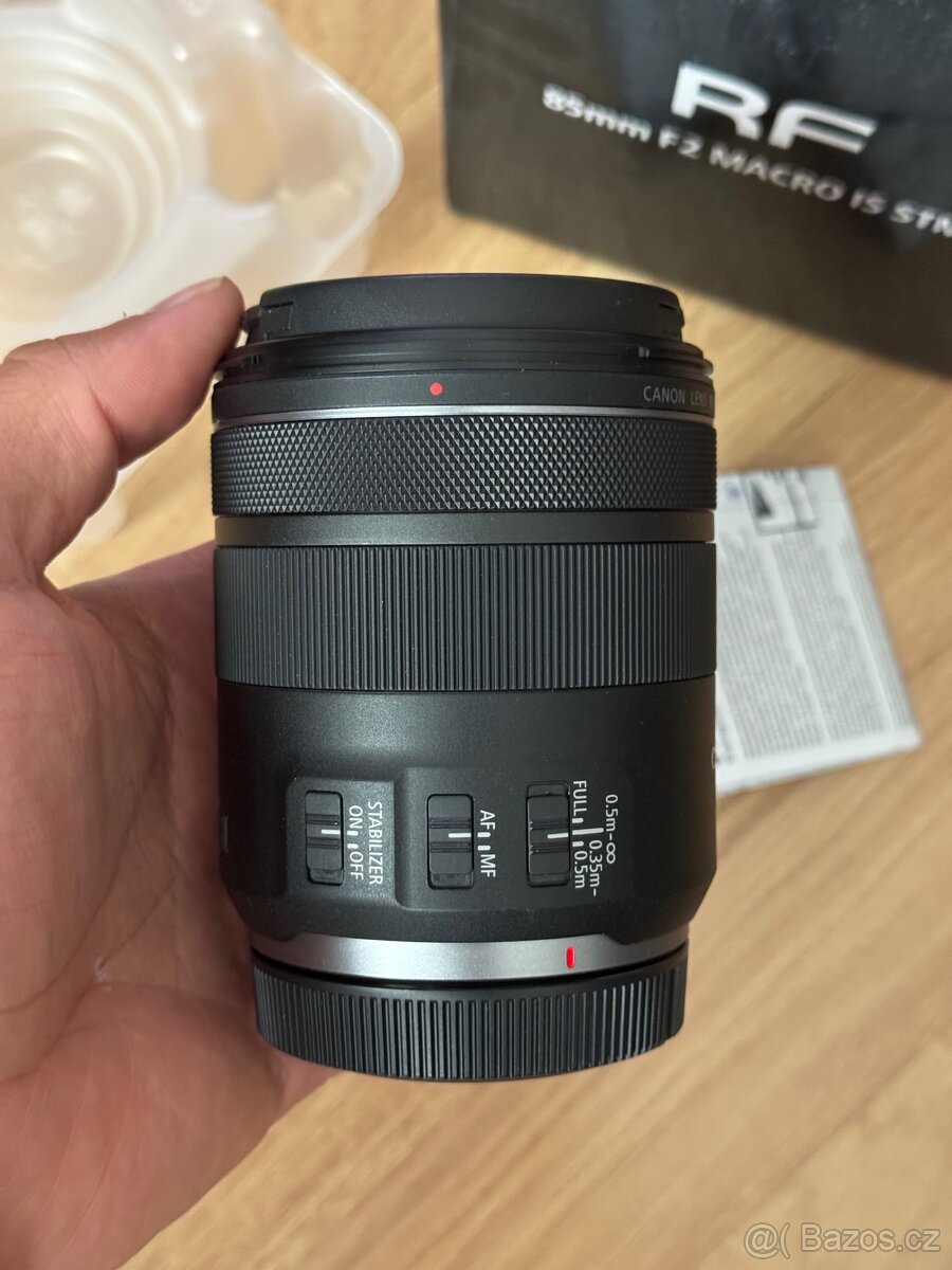 Canon RF 85mm F2 MACRO IS STM v ZÁRUCE - 2