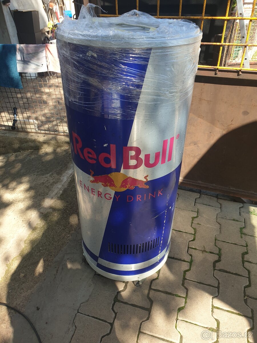 Lednička Redbull - 2