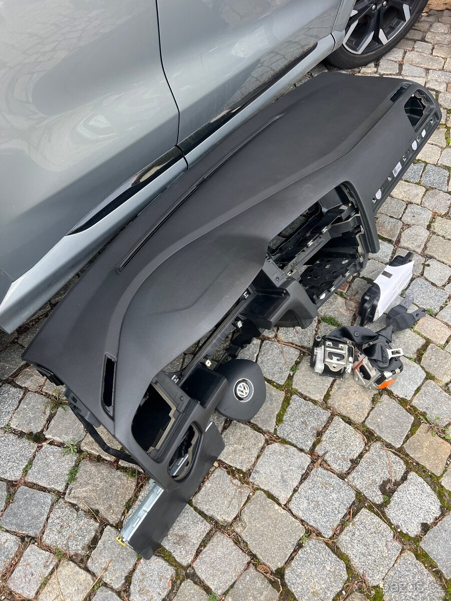 Vw golf 7 airbagy palubka - 2