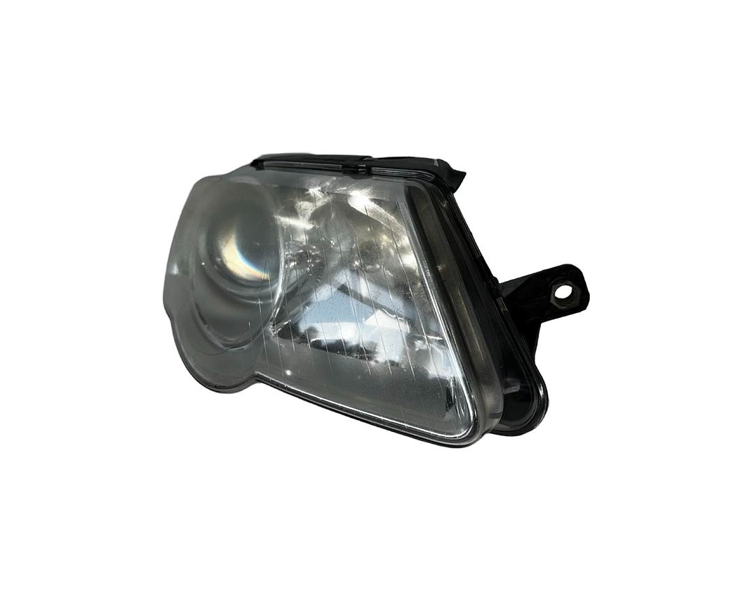 Pravý halogen světlo 3C0941006AB VW Passat B6 r.v. 2010 - 2