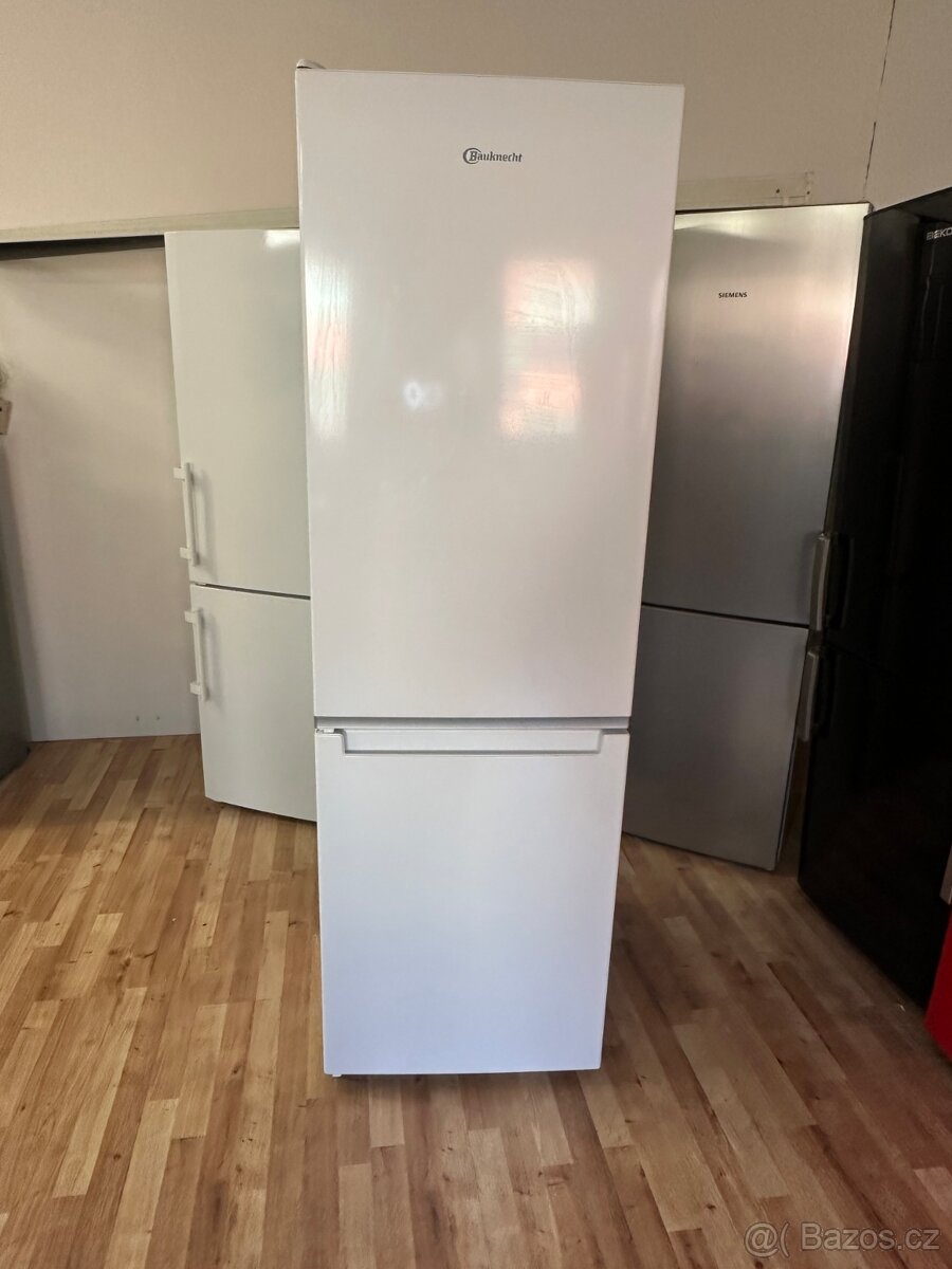 Lednice s mrazákem Bauknecht (145) - 2