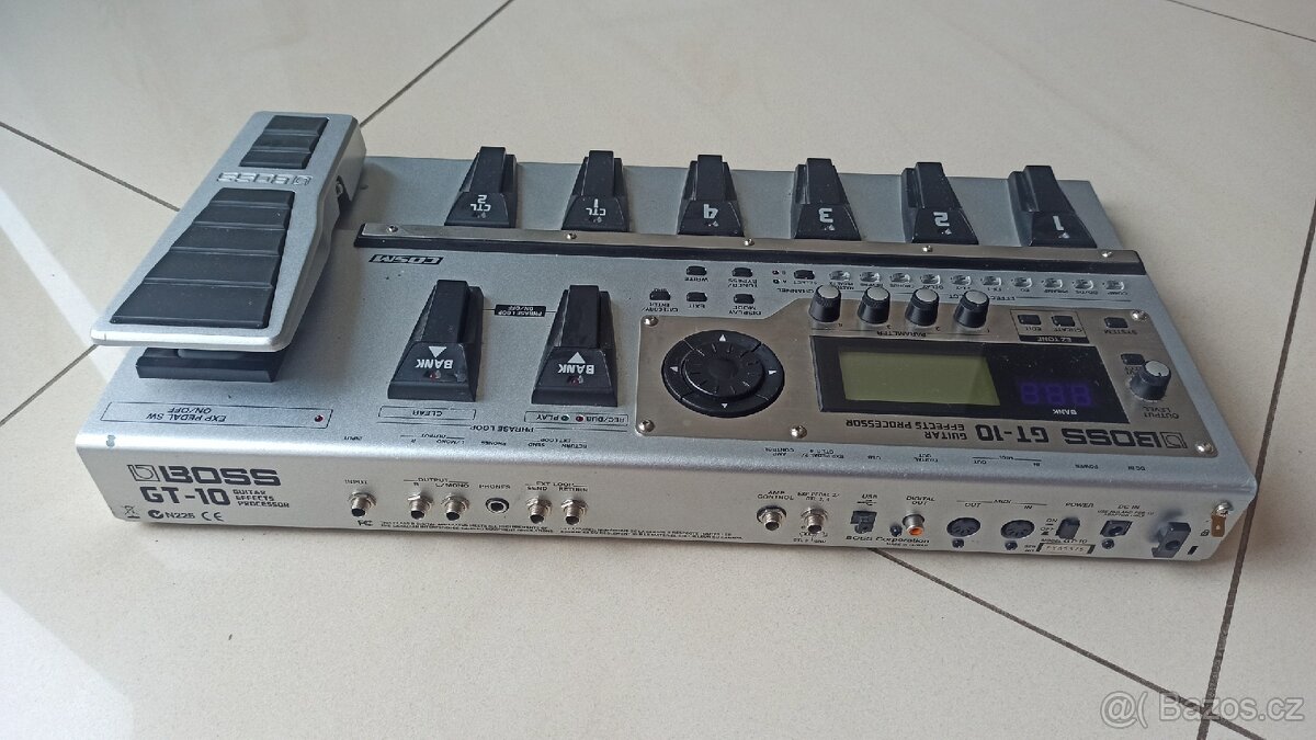 Prodám kytarový multiefekt. - 2