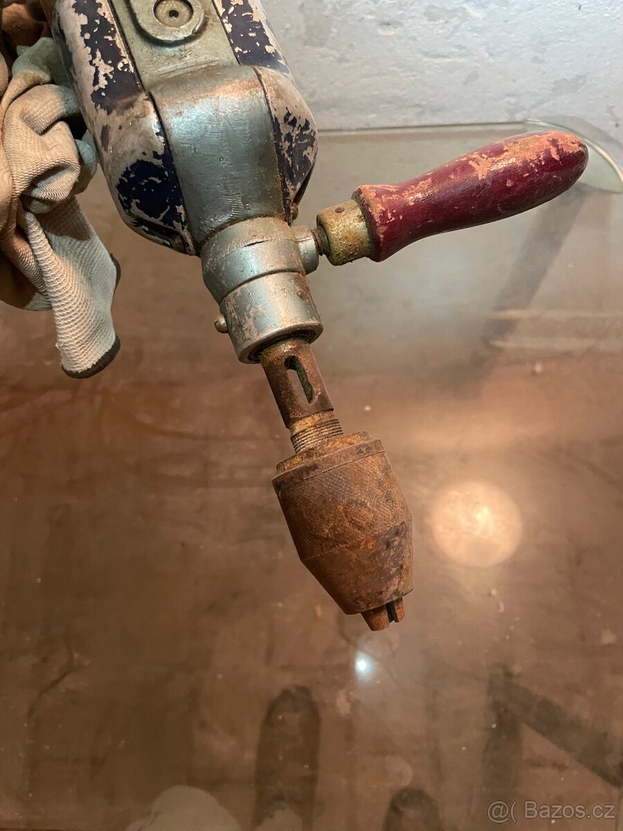 Ruční vrtačka - 2