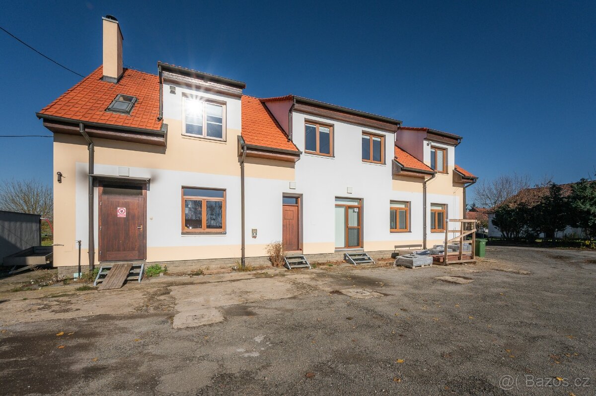 Prodej komerčního areálu v Ponětovicích - 2