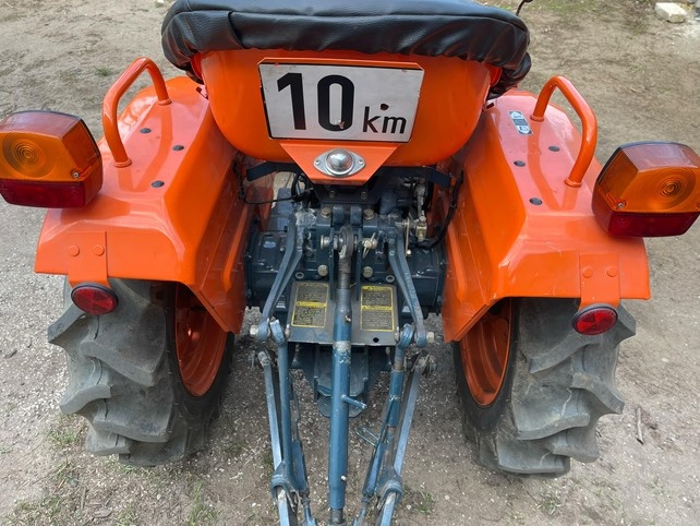 Malotraktor Kubota B4200 4x4 - 2
