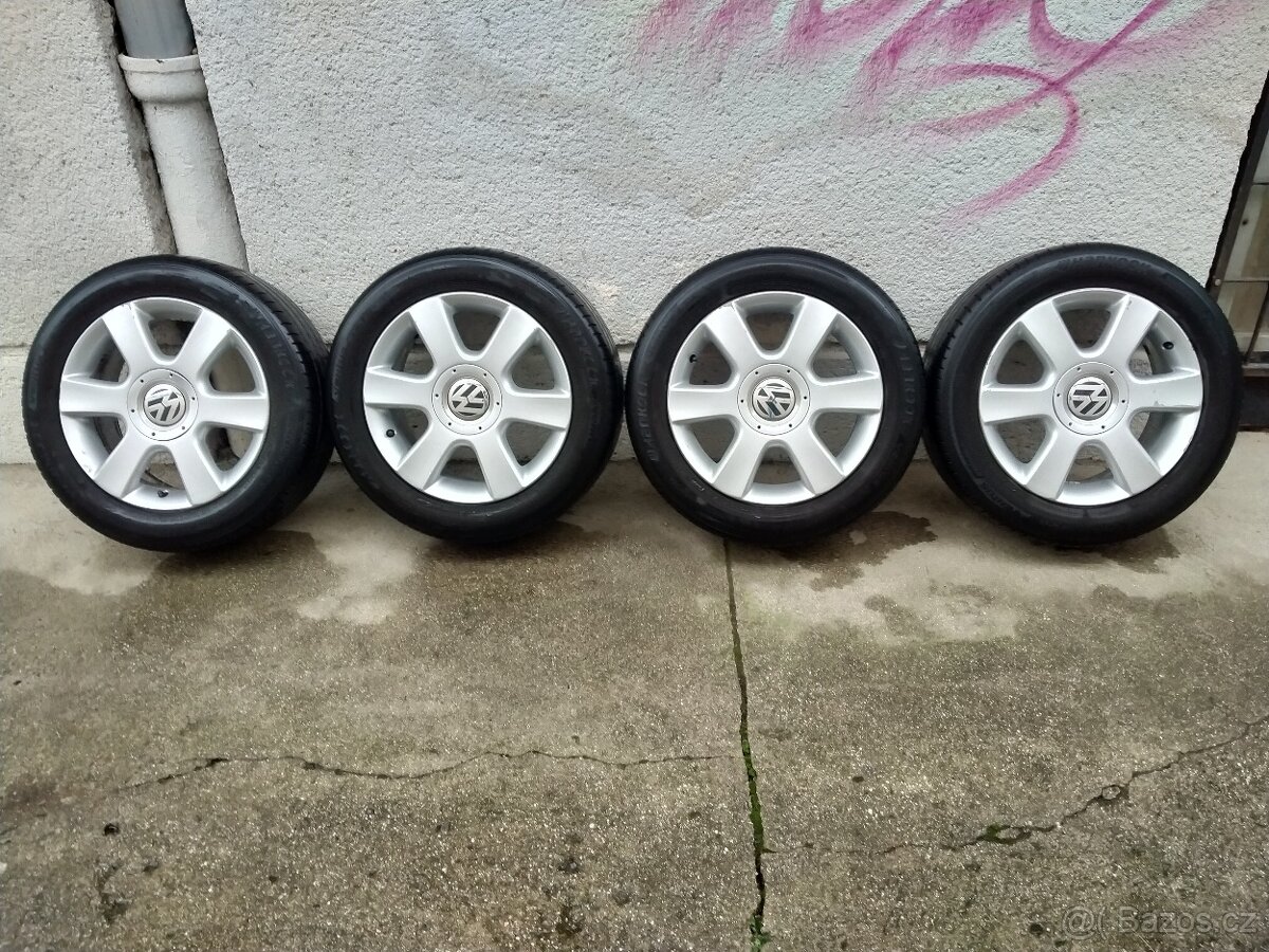 Alu kola VW Touran 6,5J x 16, 5x112, ET 50, Letní pneu - 2