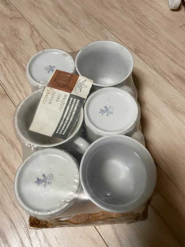 Retro sada kytičkového čajového, karlovarského porcelánu - 2