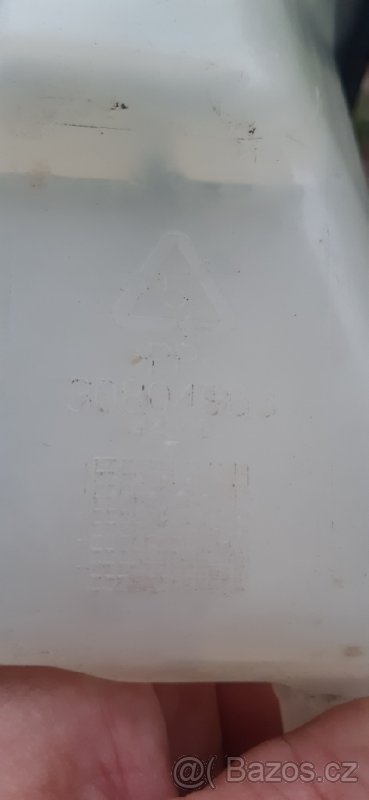 Nádržka na chladící kapalinu Volvo V40 - 2