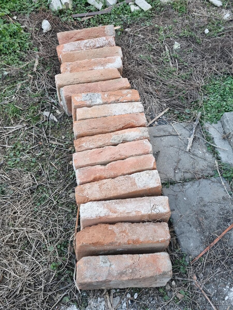 Staré cihly z bouračky - 2