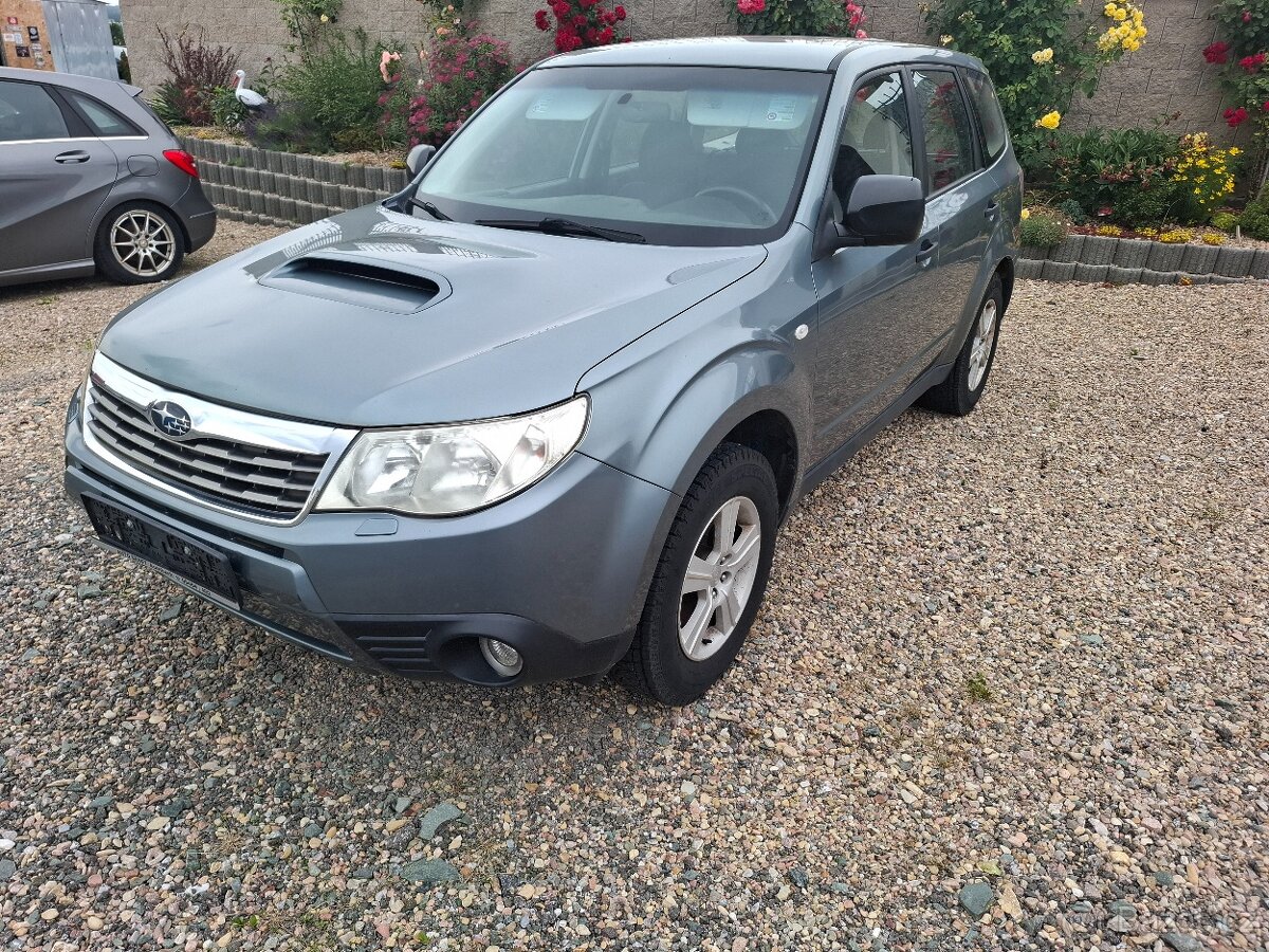 Subaru Forester tdi,diesel,závěs,př.6r.manual.klima.2010. - 2
