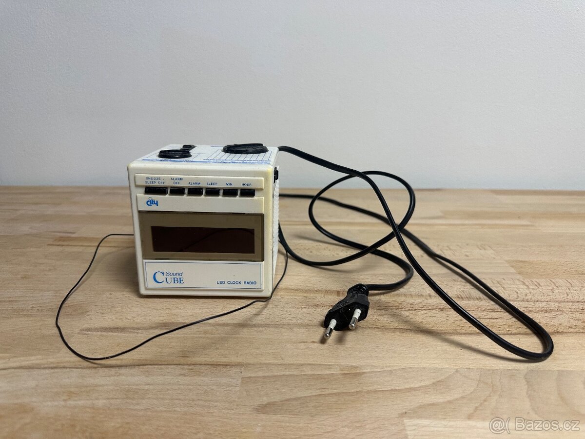 Retro rádio / budík - 2