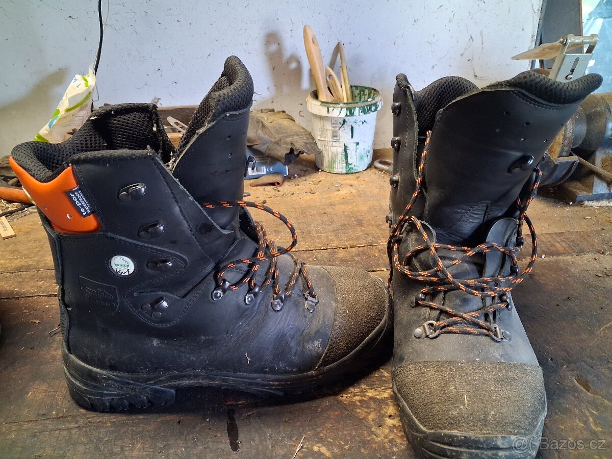 Protipořezové boty - 2