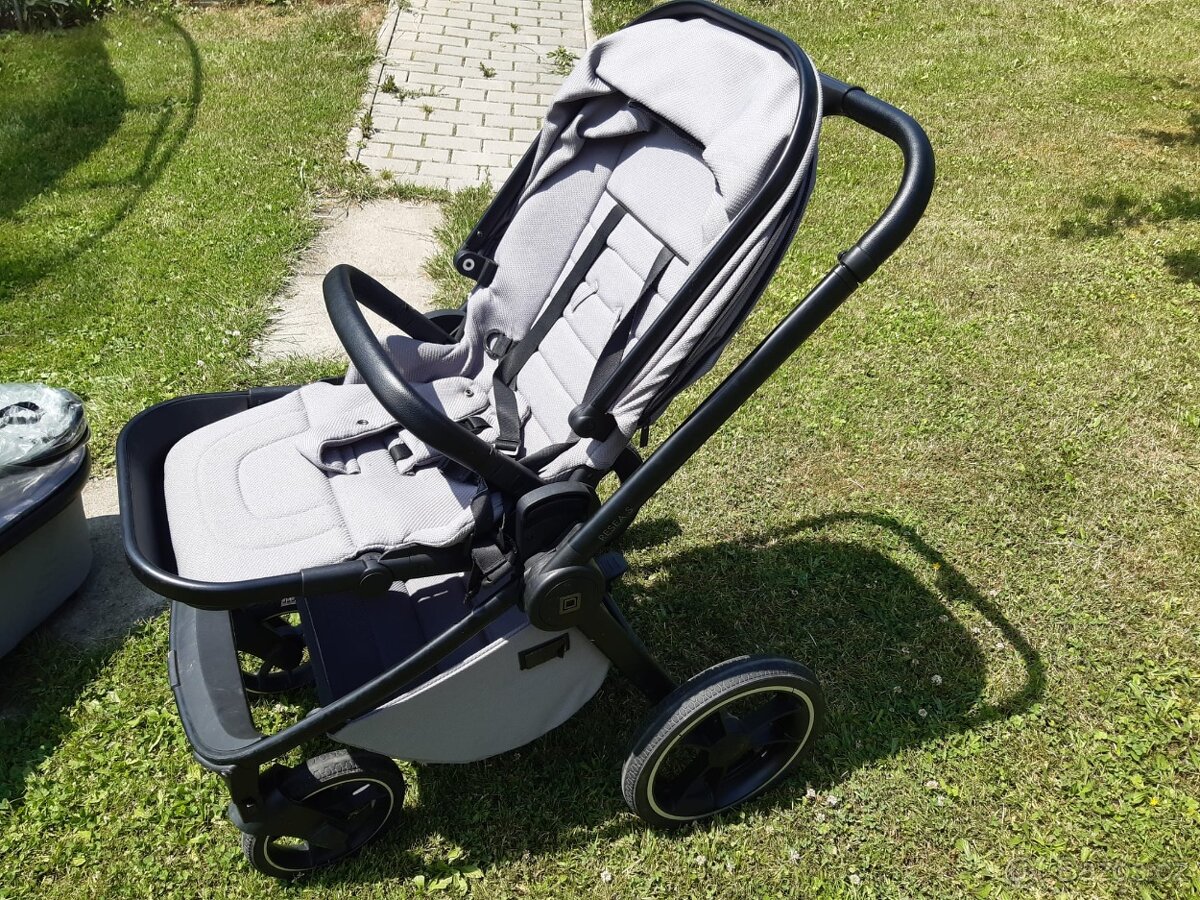 MOON RESEA S Stone 2021 - 2