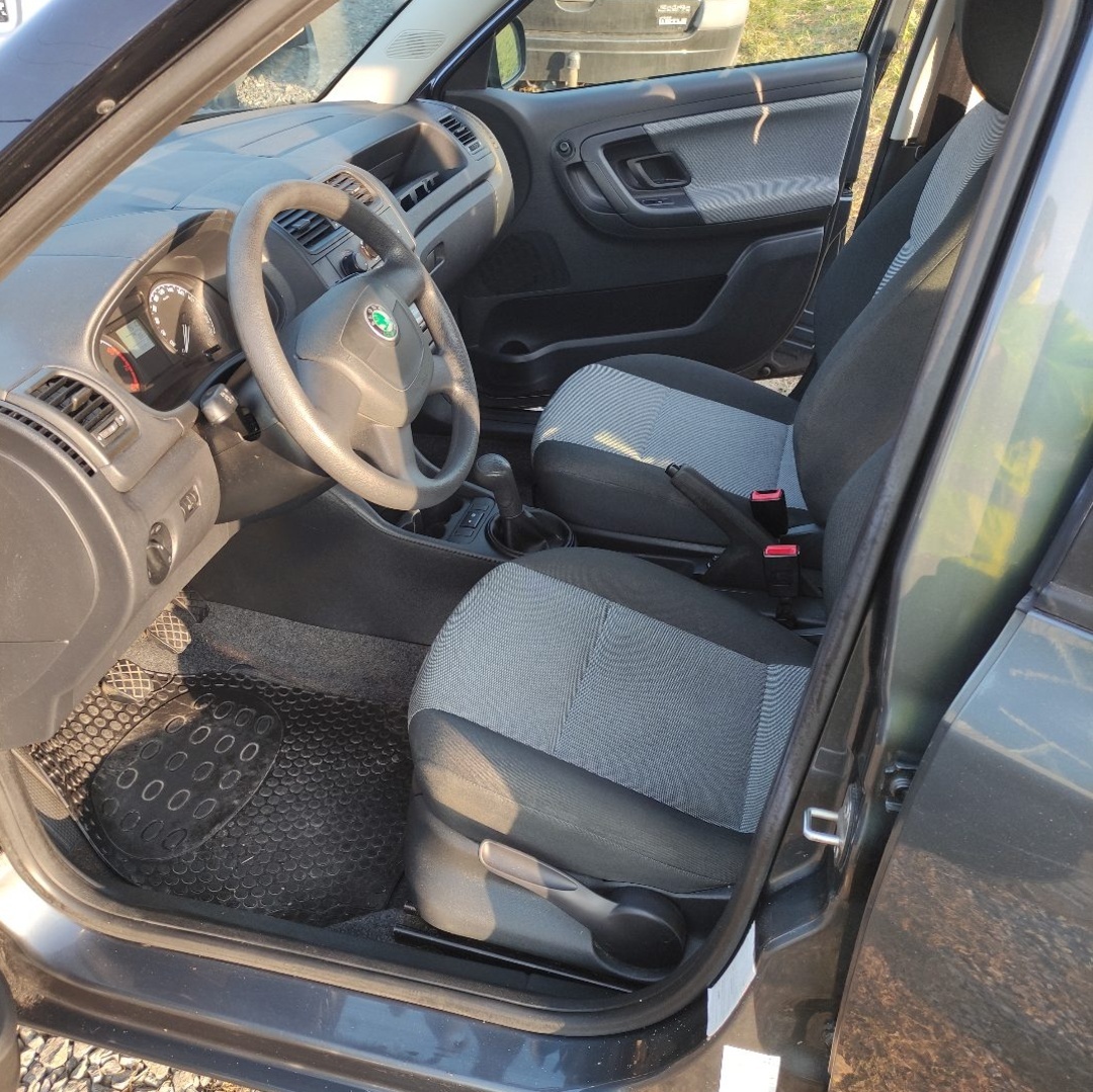 Škoda Fabia 2 combi 99tis km 1.4 16V MPI - 2