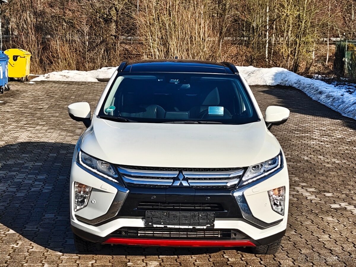 Mitsubishi Eclipse Cross 1.5 T-MIVEC Intense/Aut/Led/Pano/ - 2